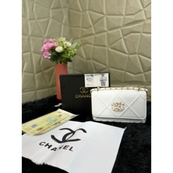 Chanel Handbag With OG Box and Dust bag (White) (S9) (NO RETURN)
