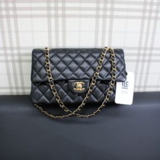Chanel Paris flapbag With OG Box and Dust