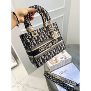 Christian Dior Lady Handbag With OG Box and Sling Premium Quality ( Black)