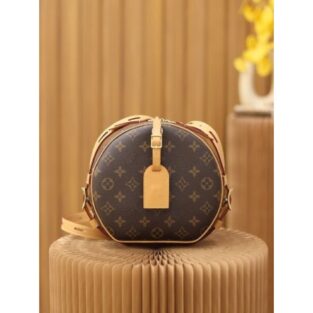 Louis Vuitton Bag galleria with dust bag (brown monogram)