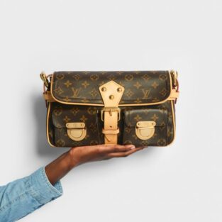 Louis Vuitton Handbag Hudson PM Shoulder Bag in Monogram Canvas 45