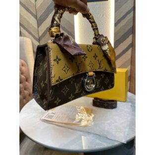 Louis Vuitton Handbag Sling Shoulder bag with OG Box 2040