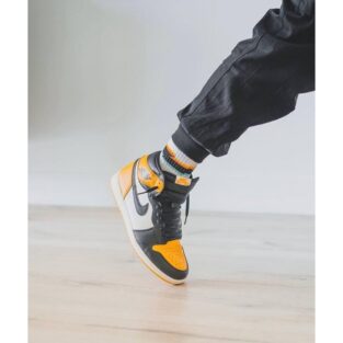 Men's Nike Air Jordan Retro 1 Shoes Taxi