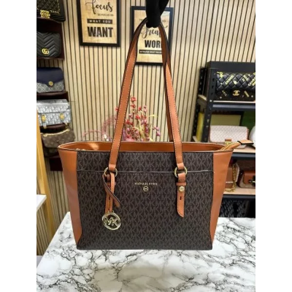 Imported Michael Kors Handbag For Women (SUP5216) - Image 2