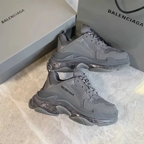 Premium Balenciaga Triple S Clear Sole Shoes For Men With Brand Box (SUP5565)