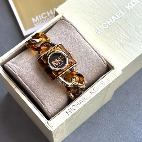 Luxurious Michael kors Watch For Women (BDS3617) - Image 2