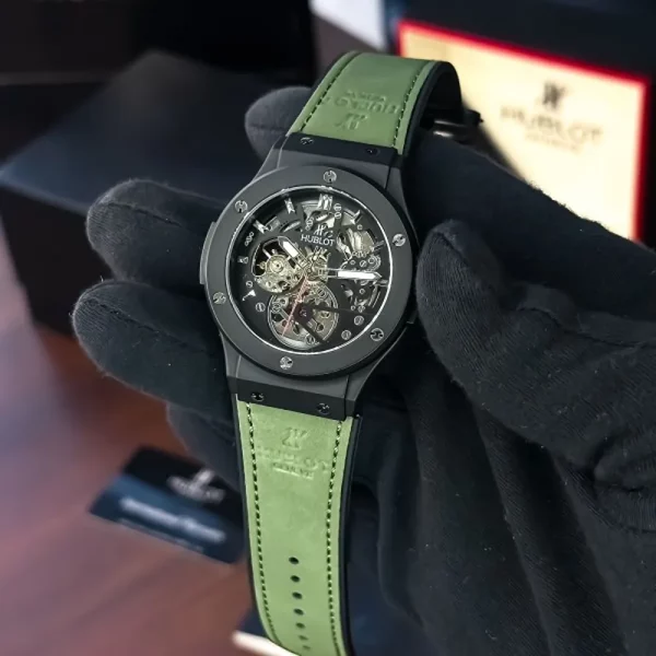 Luxurious Hublot Auto Green Watch For Men (CS4639)