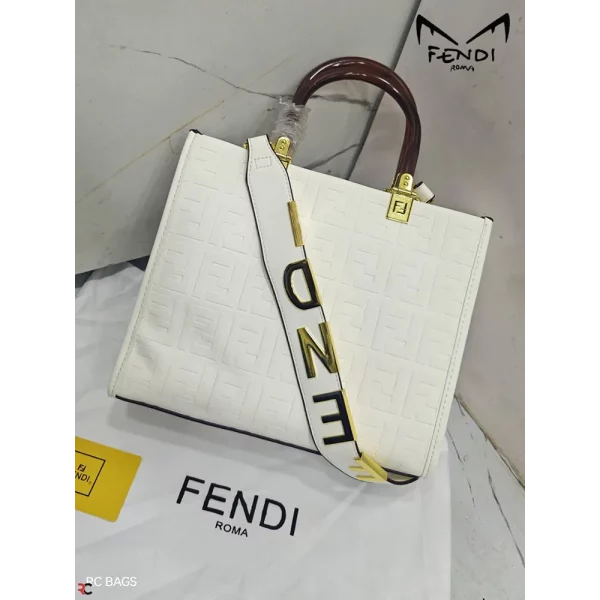 Premium Fendi Handbag For Women (LAZ1634)