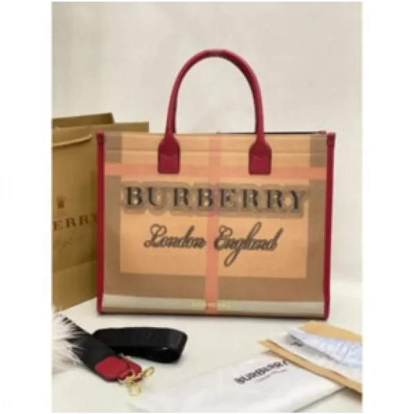 Luxurious Burberry Handbag For Women With Brand Box (SUP5464)