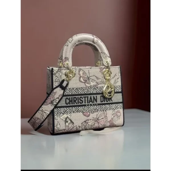 Luxurious Christian Dior Handbag For Women (SUP5360)