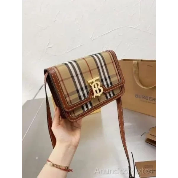 Luxurious Burberry Handbag For Women (SUP5302)