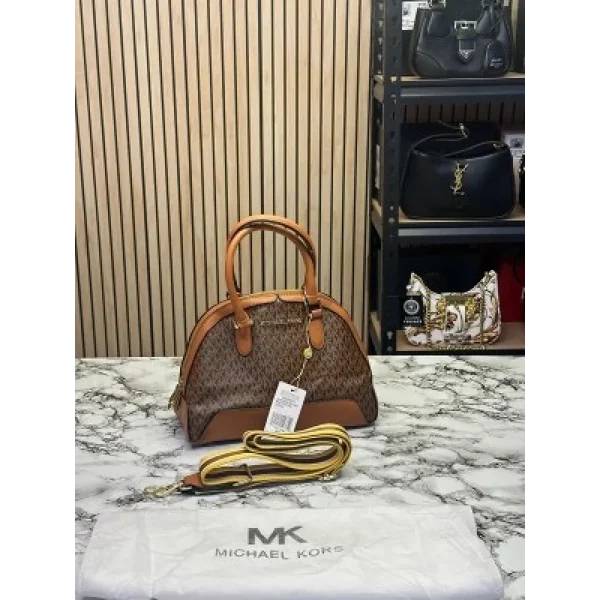 Luxurious Michael Kors Handbag For Women With Brand Box (SUP5426)