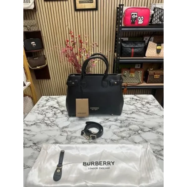 Luxurious Burberry Handbag For Women With Brand Box (SUP5428)