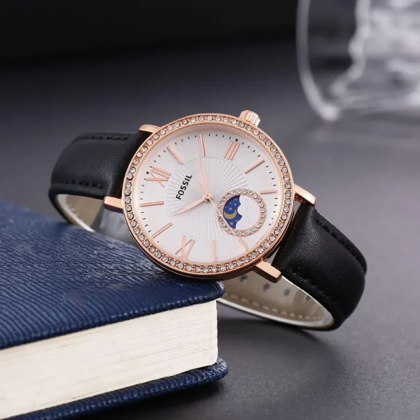 Stylish Fossil Watch For Women (XEN130)