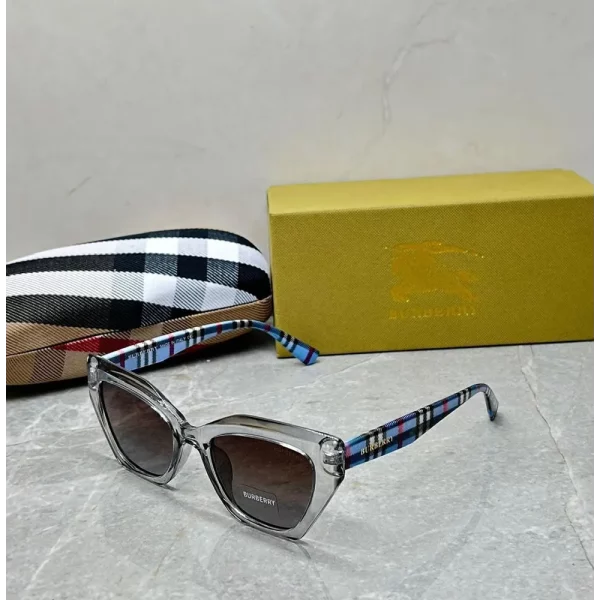 Stylish Burberry Sunglasses (XEN251)