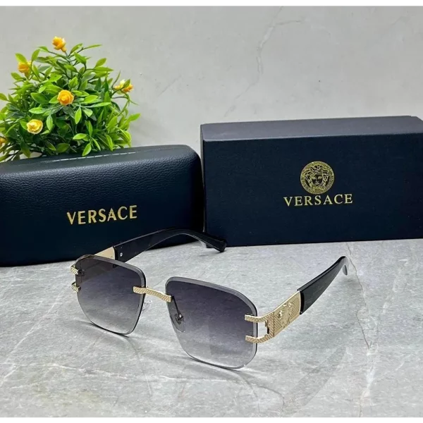 Stylish Versace Sunglasses (XEN262)