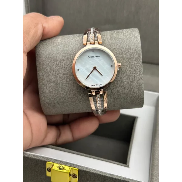 Classy Calvin Klein Watch For Women (XEN329)