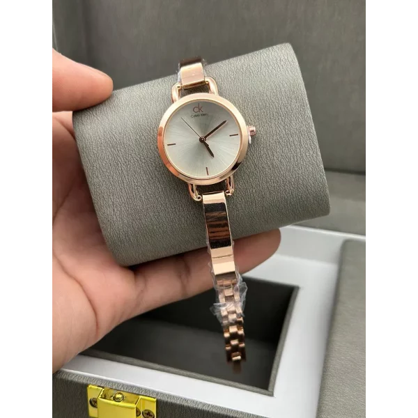 Classy Calvin Klein Watch For Women (XEN330)