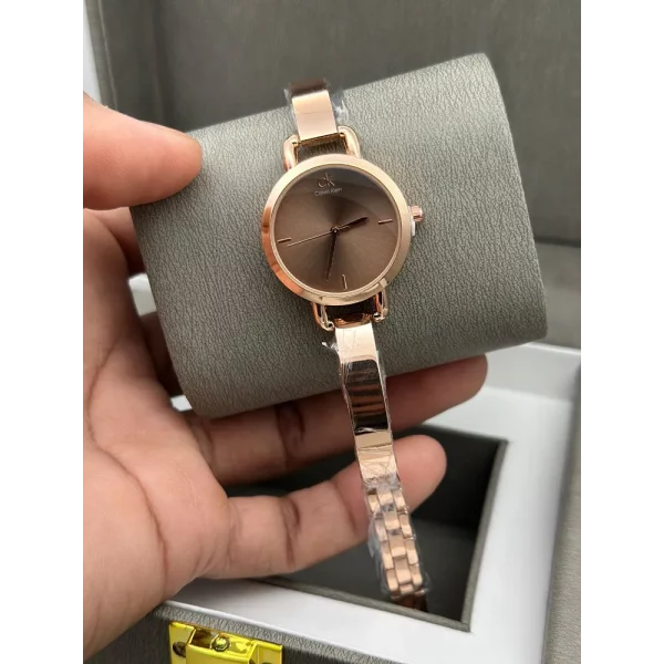 Classy Calvin Klein Watch For Women (XEN331)