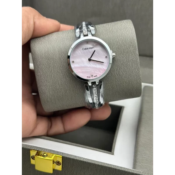 Classy Calvin Klein Watch For Women (XEN333)