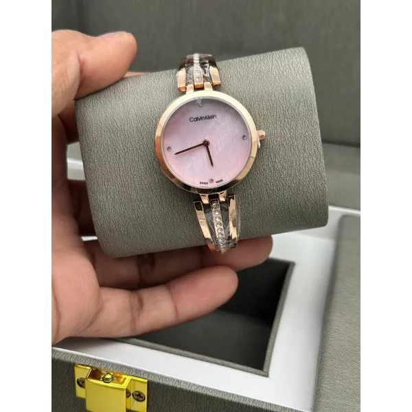 Classy Calvin Klein Watch For Women (XEN335)